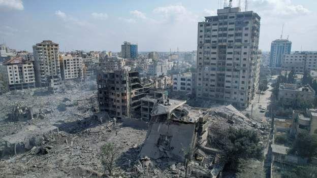 Bangunan hancur di Gaza akibat serangan balasan Israel