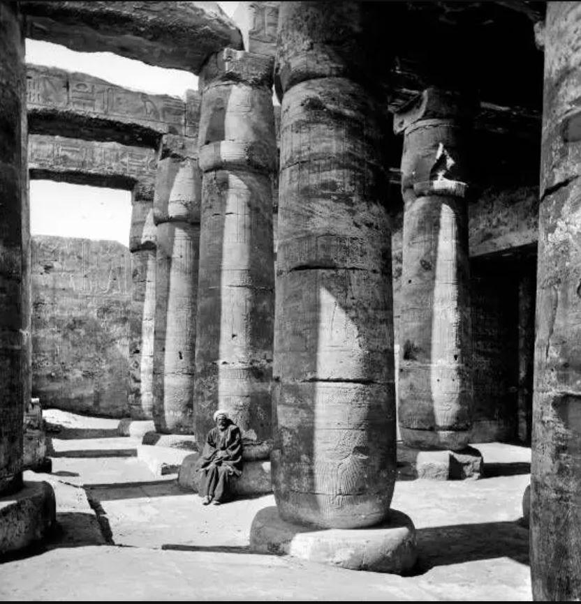 ایبیڈوس میں سیٹی اول کے مندر کا منظر