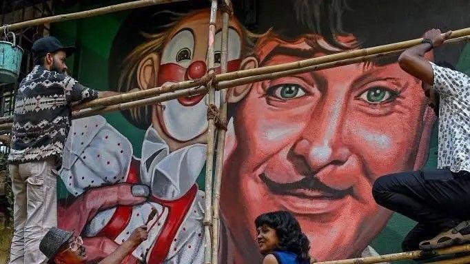 میرا نام جوکر کامیاب نہ ہو سکی اور اس نے راج کپور کو ایک طرح سے کنگال بنا دیا تھا