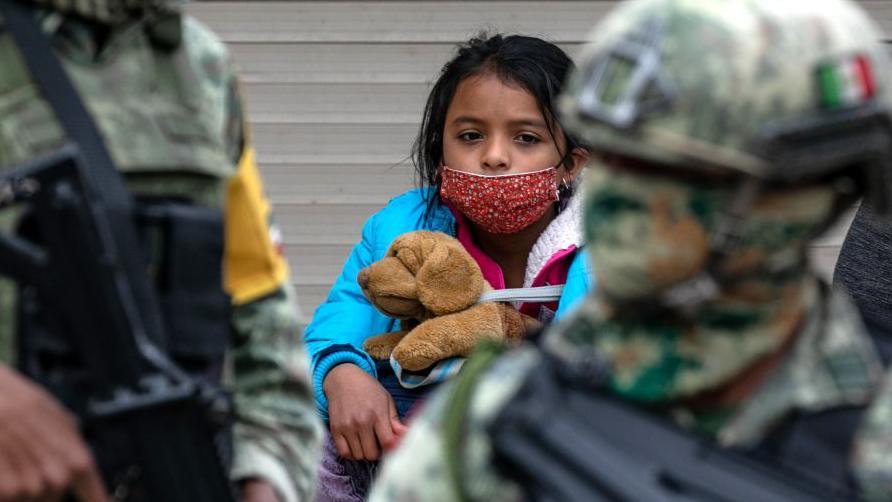 Militares en México