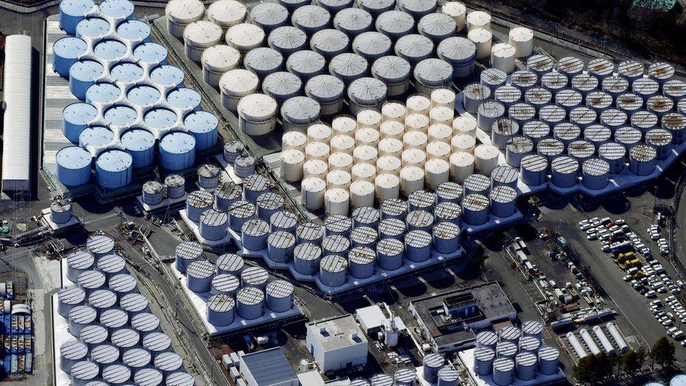 Tanques con agua de la planta nuclear