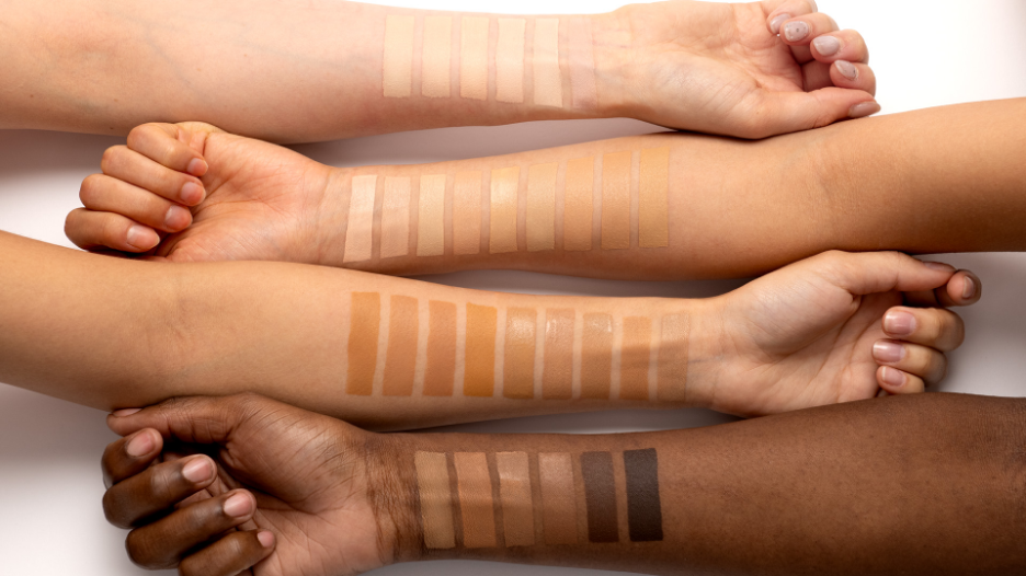 15가지 다양한 색상의 파운데이션