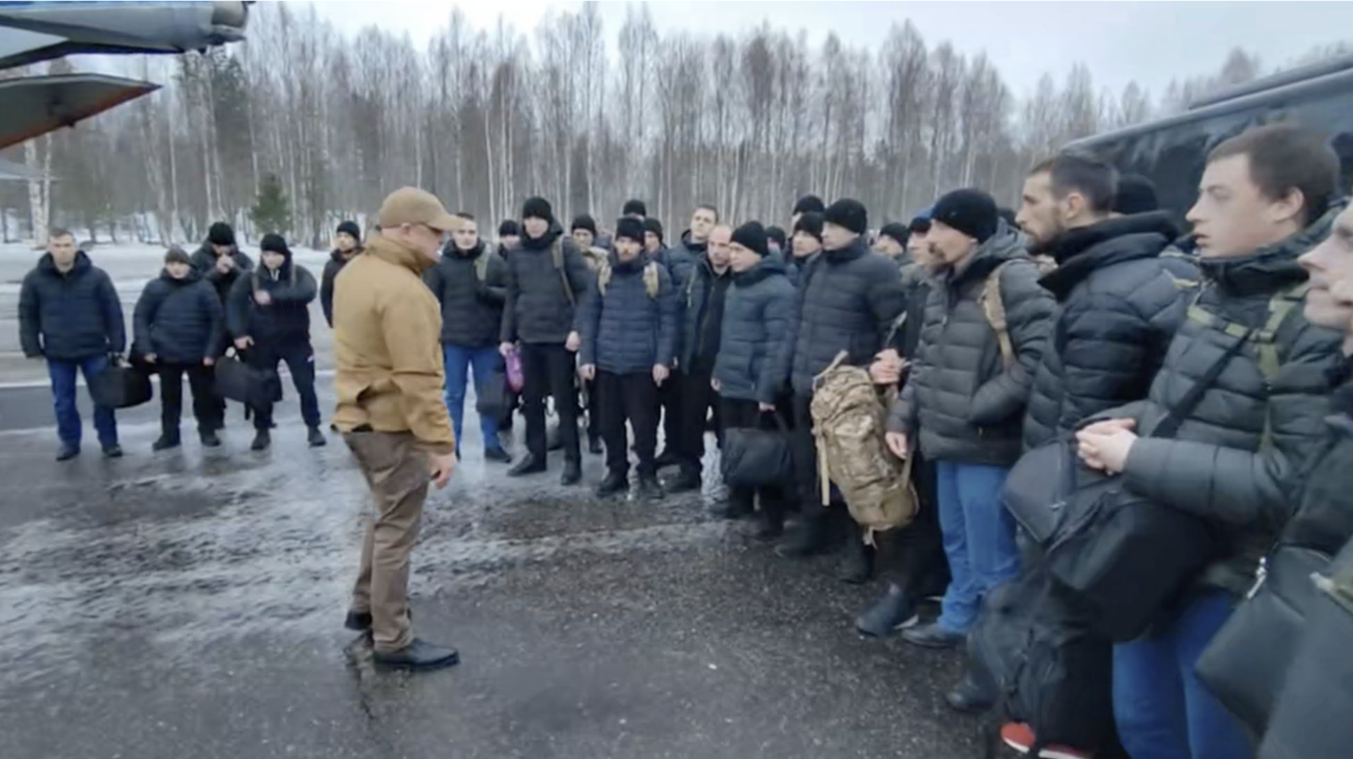 Yevgeny Prigozhin dengan sekelompok mantan narapidana