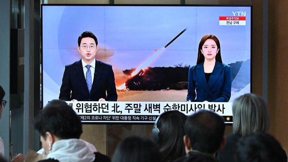 Kuzey Kore'nin füze denemeleri.