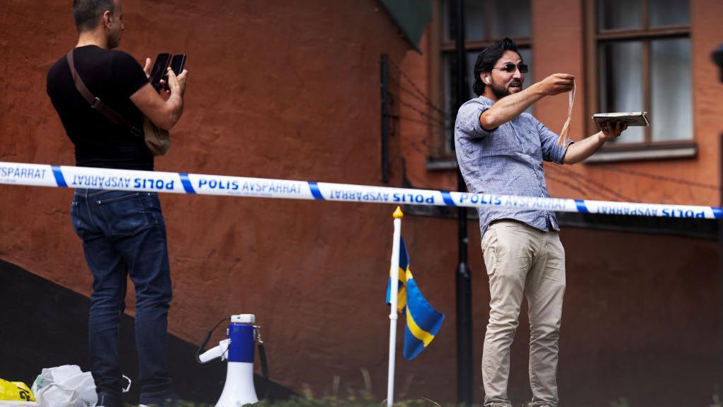 سلوان ماميك، سويدي من أصول عراقية حرق المصحف أمام سفارة العراق بالسويد