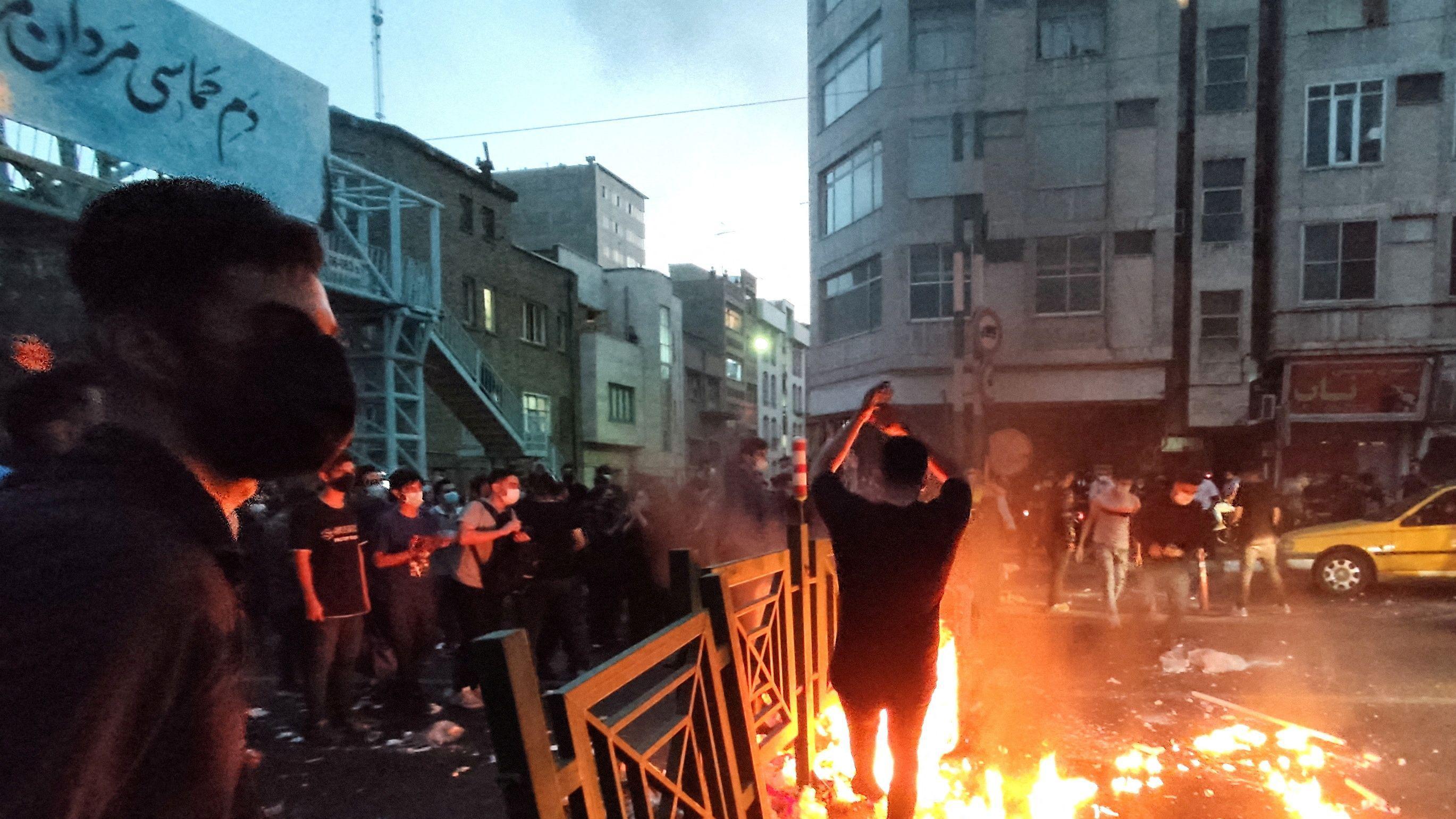 Protestos contra o governo do Irã