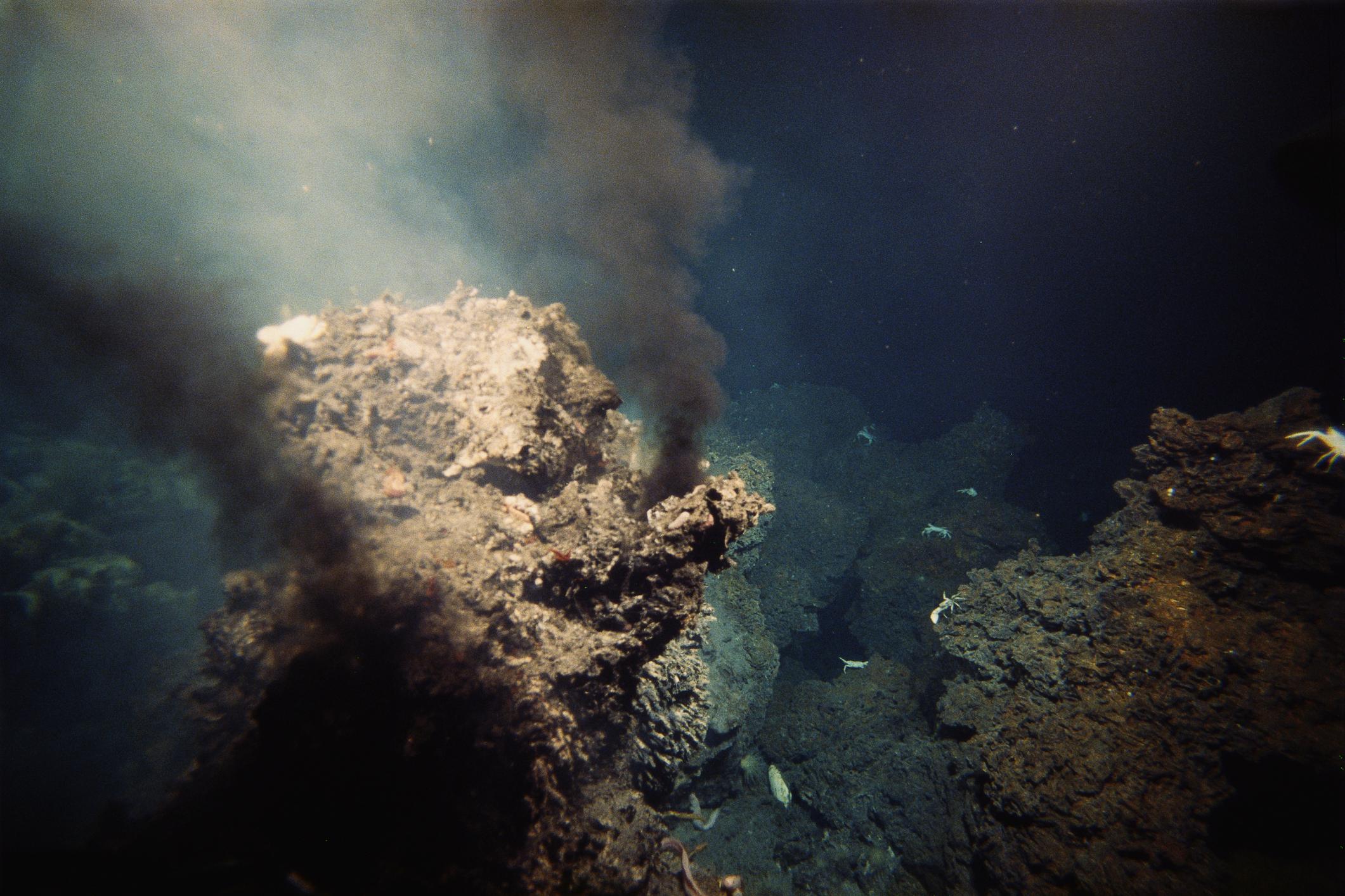 Respiradouro vulcânico submarino