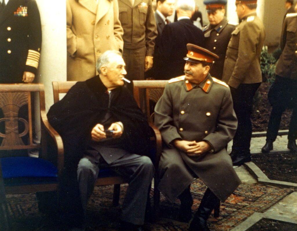 Roosevelt y Stalin en la conferencia de Yalta de 1945