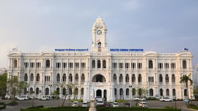 Kantor pusat Chennai Corporation yang dibangun pada era kolonial merupakan sebuah bangunan penting di kota ini