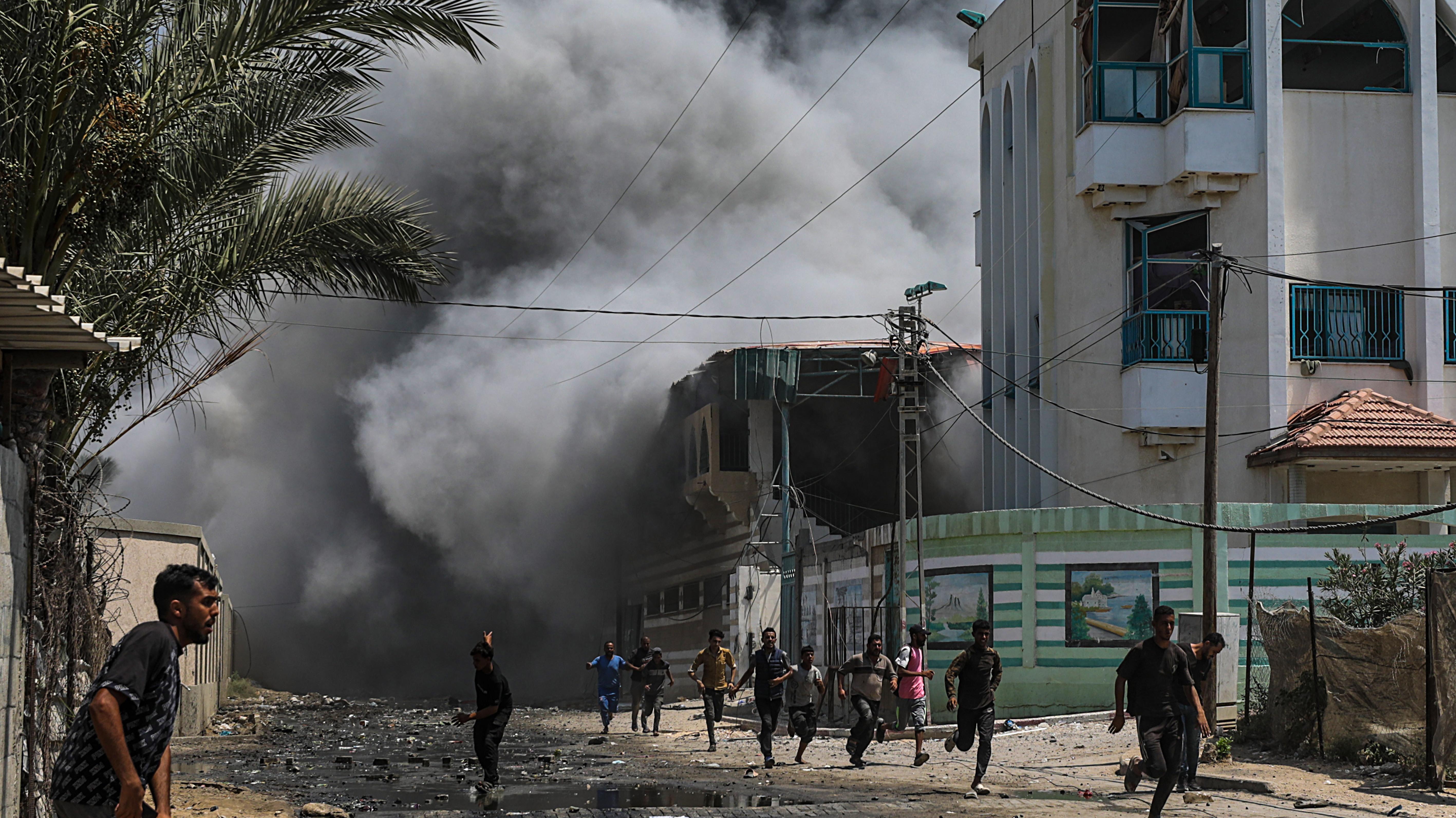 Israeli strike on Gaza school kills 30
