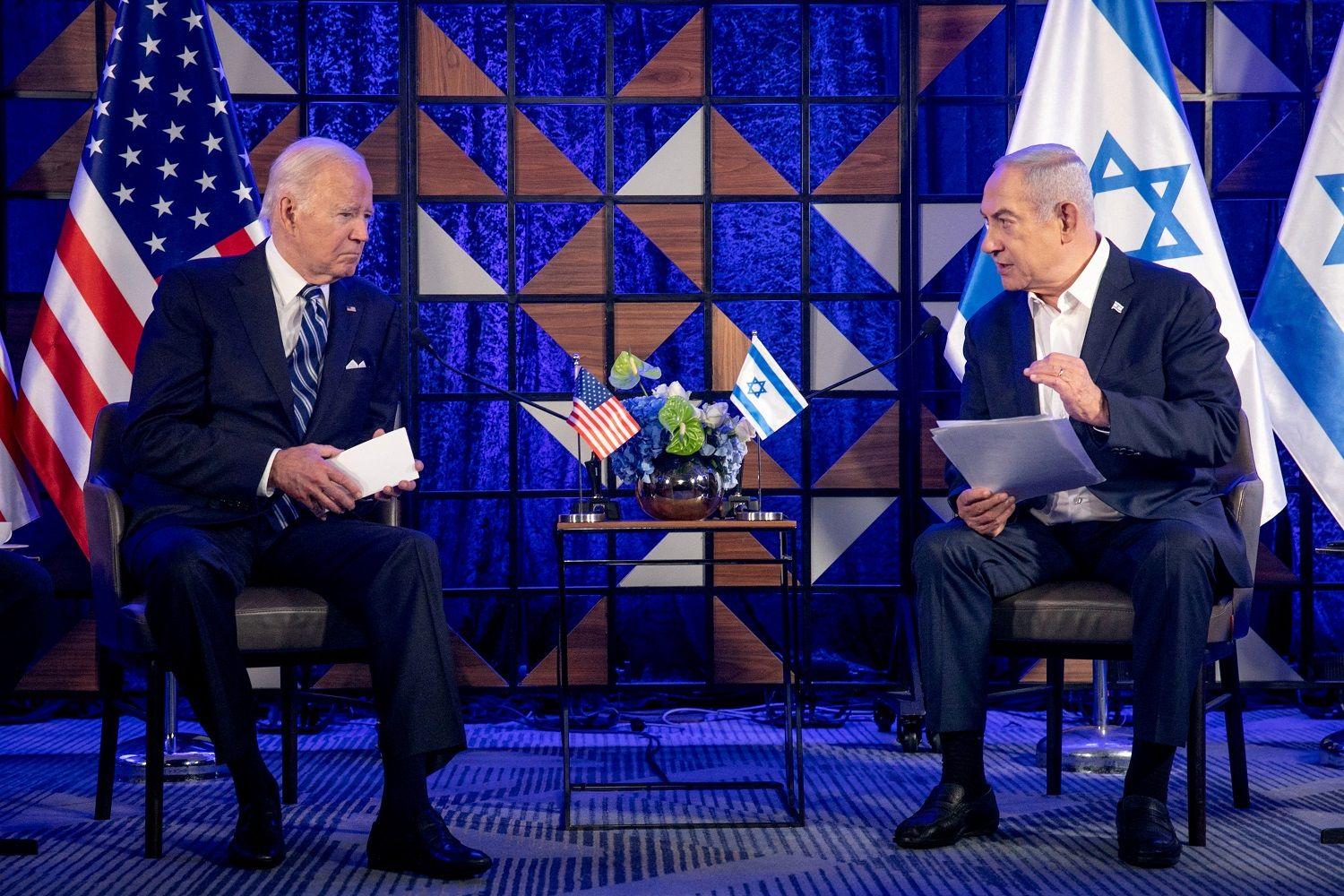 الرئيس الأمريكي جو بايدن ورئيس الوزراء الإسرائيلي بنيامين نتنياهو.