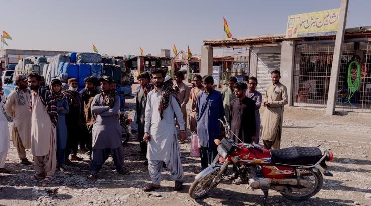 Latest News By BBC Urdu : پاکستان ایران کشیدگی: ’دعا ہے سرحد بند نہ ہو