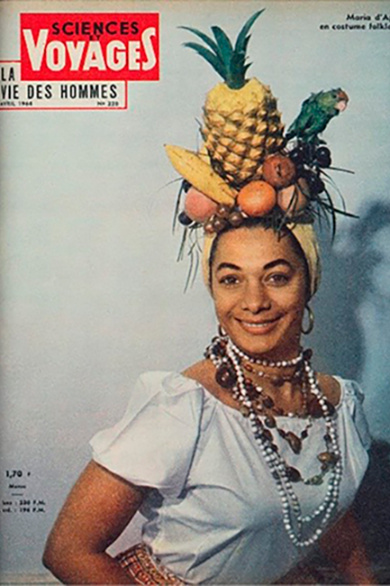 Capa de revista mostra Maria fantasiada de Carmen Miranda