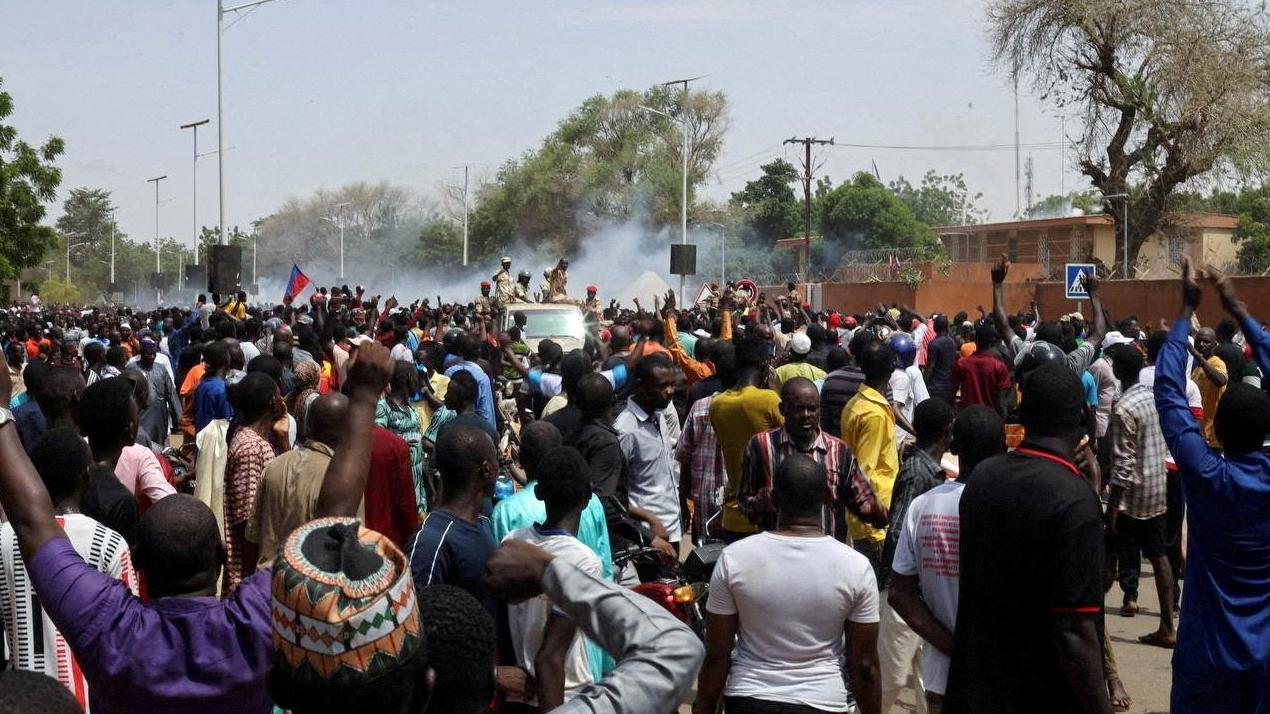 مطاهرة مؤيدة للانقلاب في النيجر