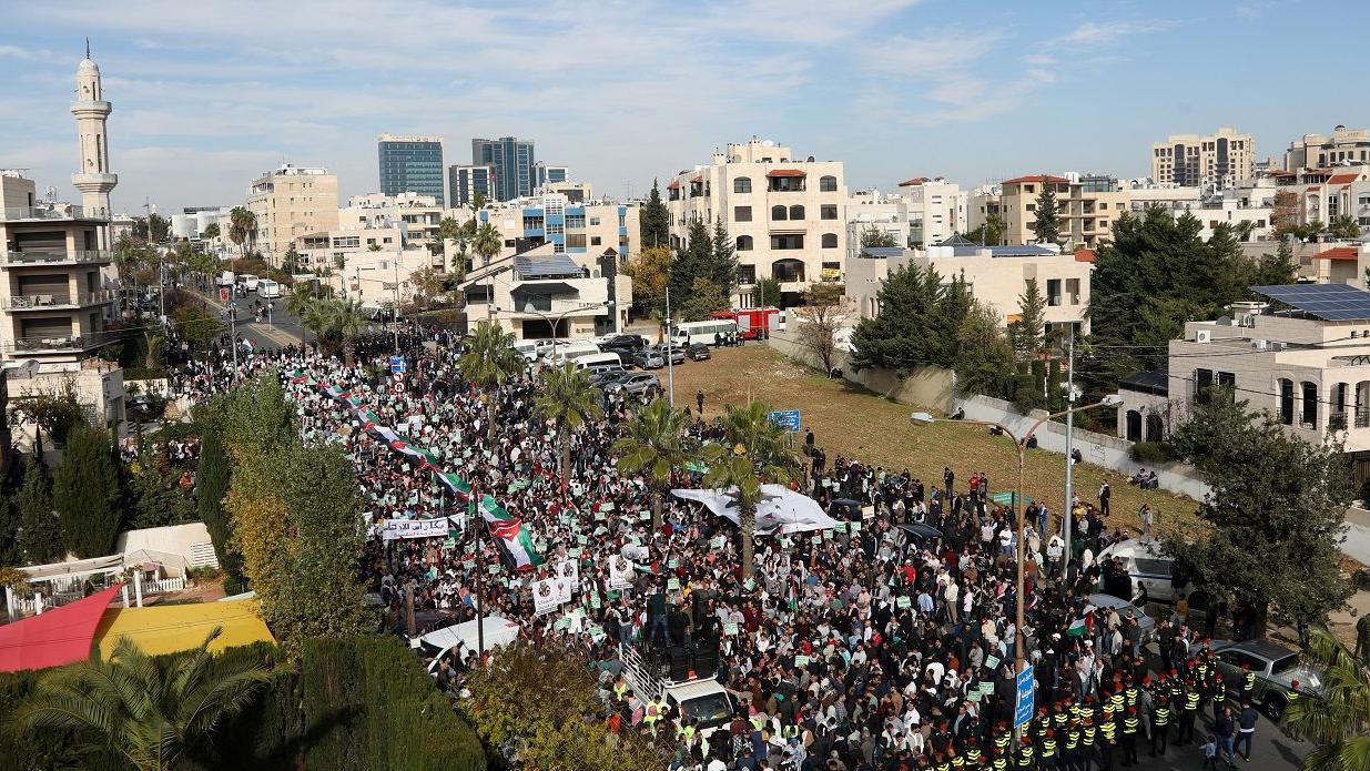 وقفات شعبية بالأردن للمطالبة بوقف إطلاق النار في قطاع غزة
