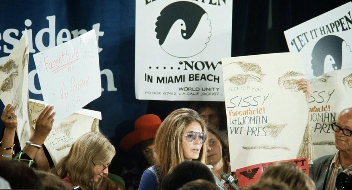 Gloria Steinem en la Convención Demócrata de 1972