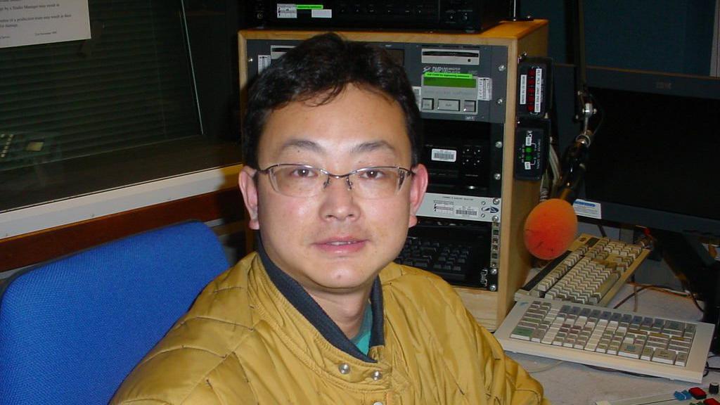 2005年，楊騰波接受BBC中文採訪時的資料照片（2005年11月17日）