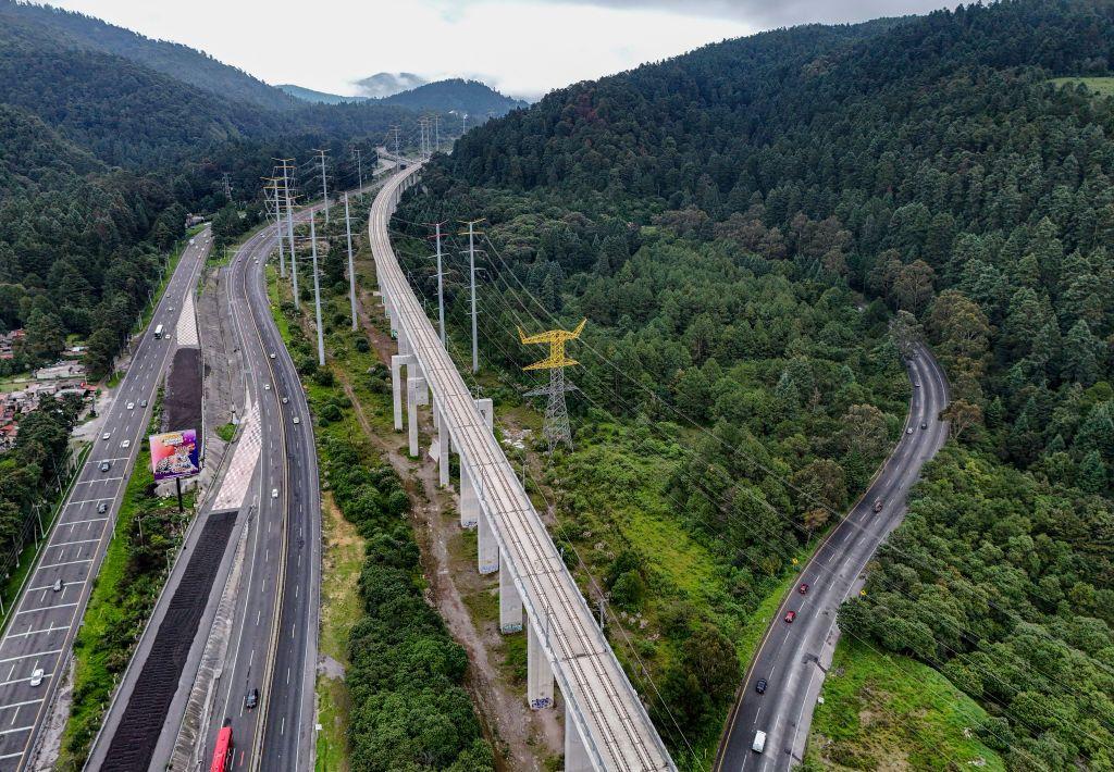 Un viaducto del Tren Interurbano