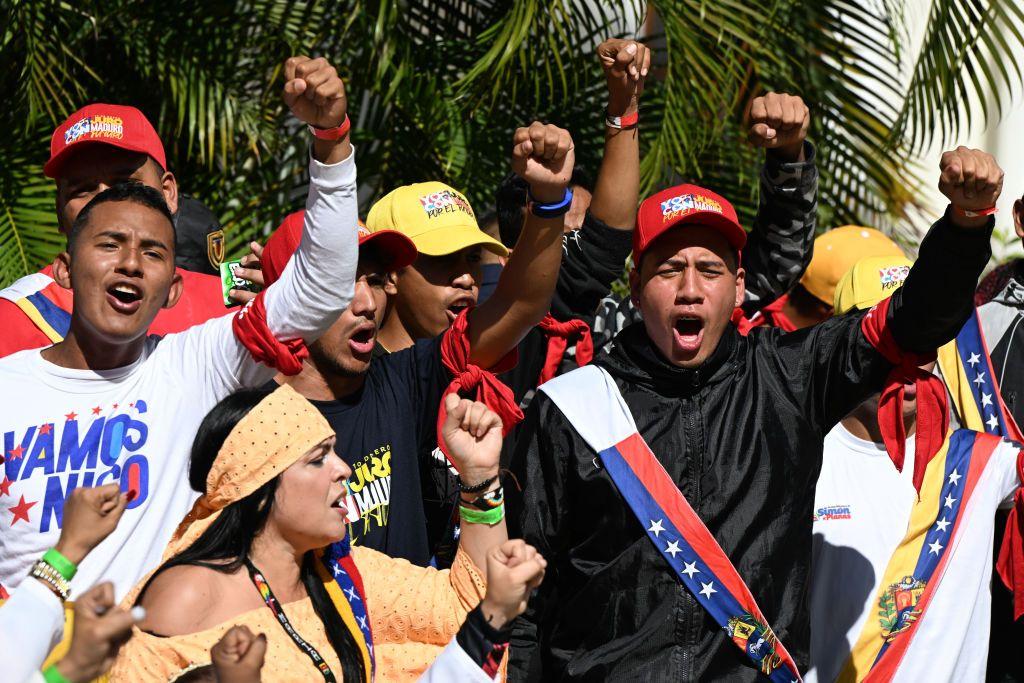 Simpatizantes de Maduro