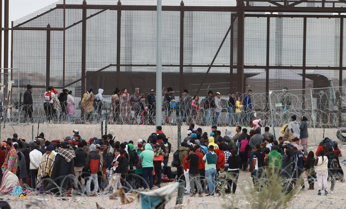 Migrantes en la frontera de México y EE.UU. 