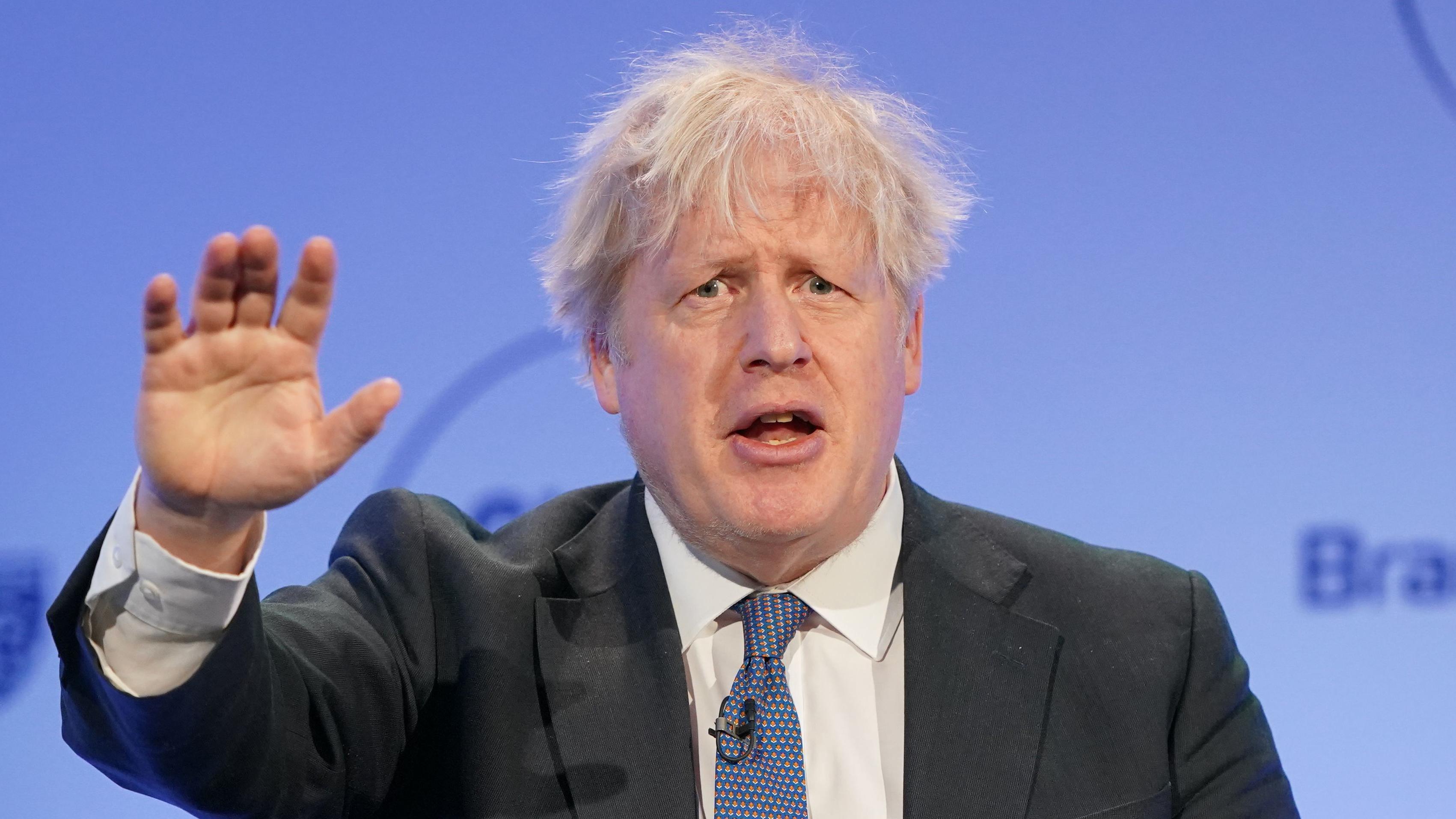Бывший премьер Британии Борис Джонсон сложил с себя полномочия депутата