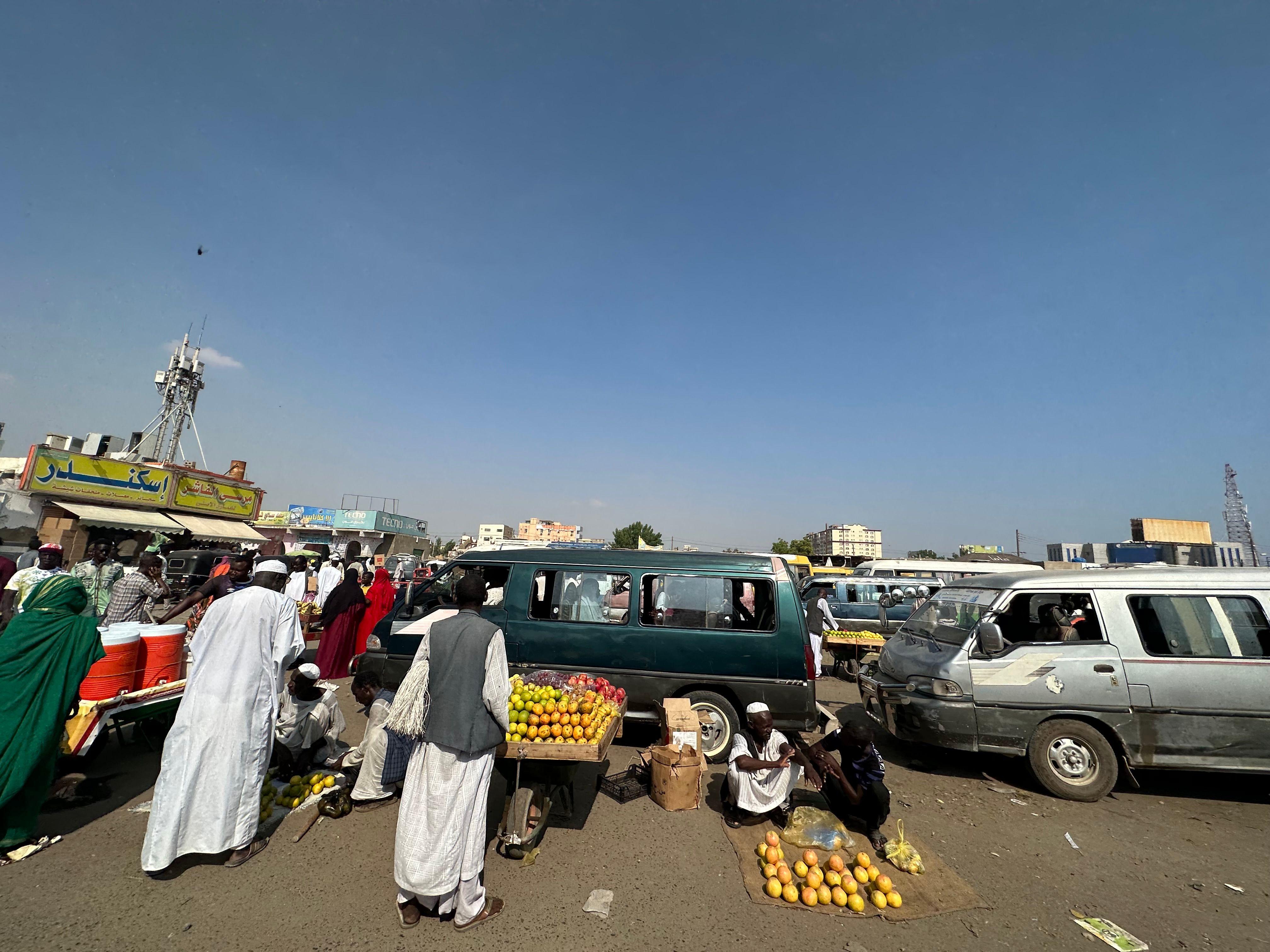 حرب السودان.. كلفة اقتصادية هائلة ومعاناة مستمرة