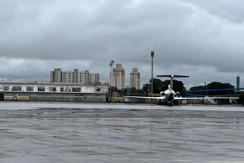 Pista do Aeroporto Salgado Filho, em Porto Alegre 