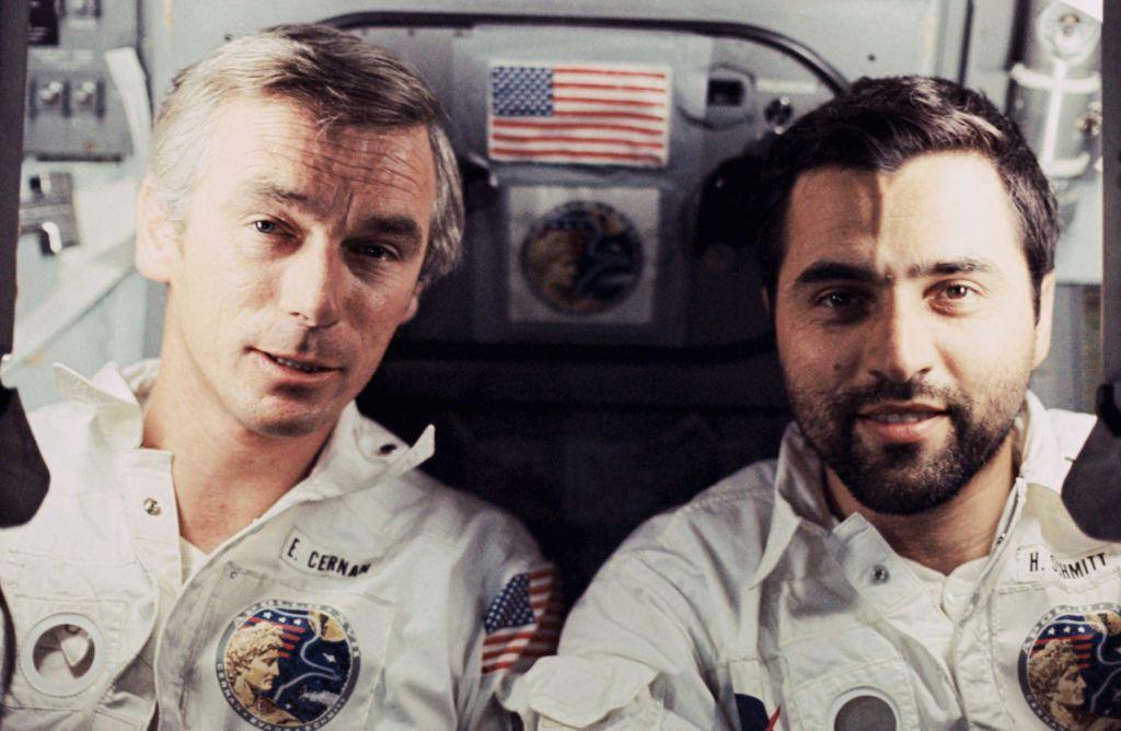 Los astronautas Eugene Cernan y Harrison Jack Schmitt