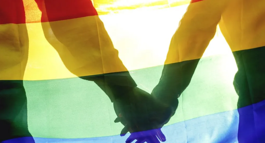 العراق يُقر مشرع قانون يجرم العلاقات الجنسية المثلية وسط "انتقادات غربية"