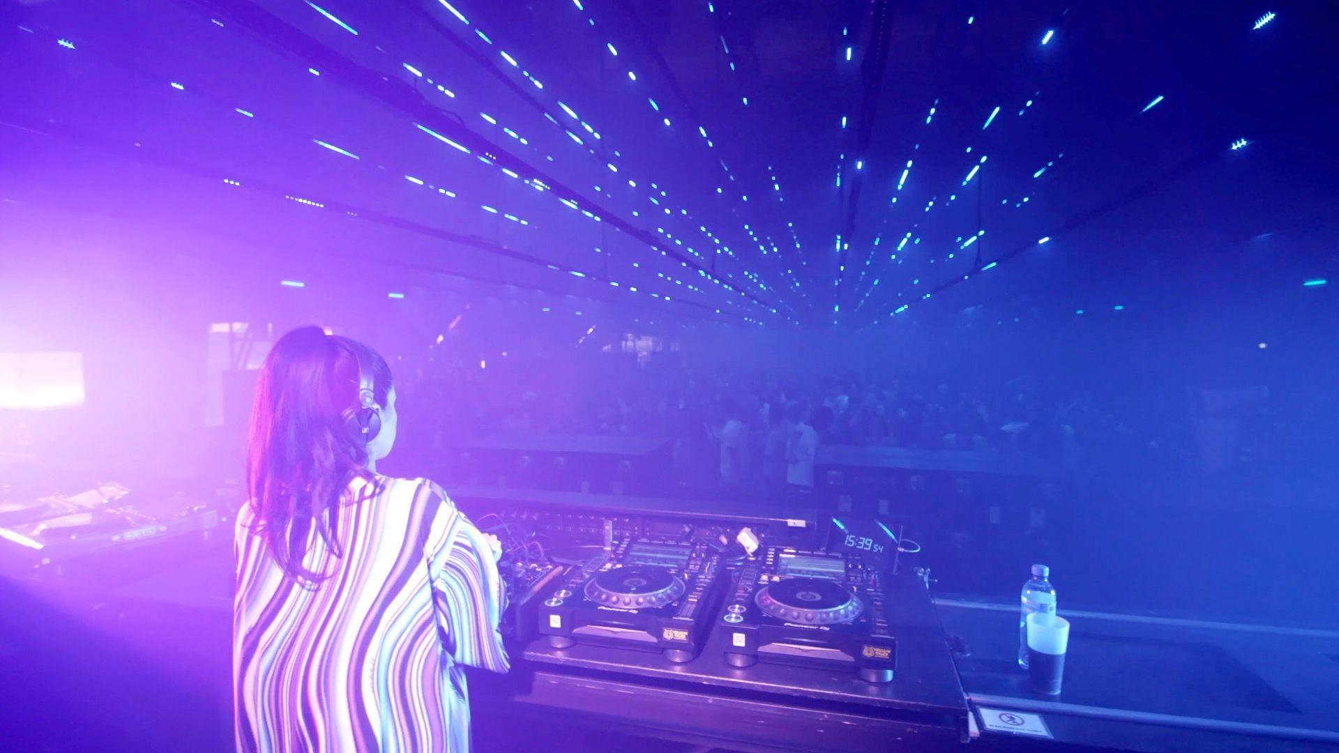 DJ Paramida playing in a club