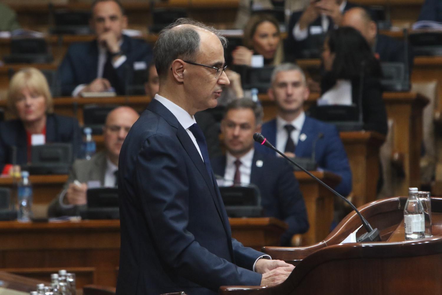 Šok u Skupštini Srbije: Podrška studentima iz klupa vladajuće koalicije 7 đuro macut