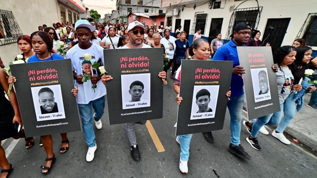 Manifesta&ccedil;&atilde;o pelos 4 de Guayaquil