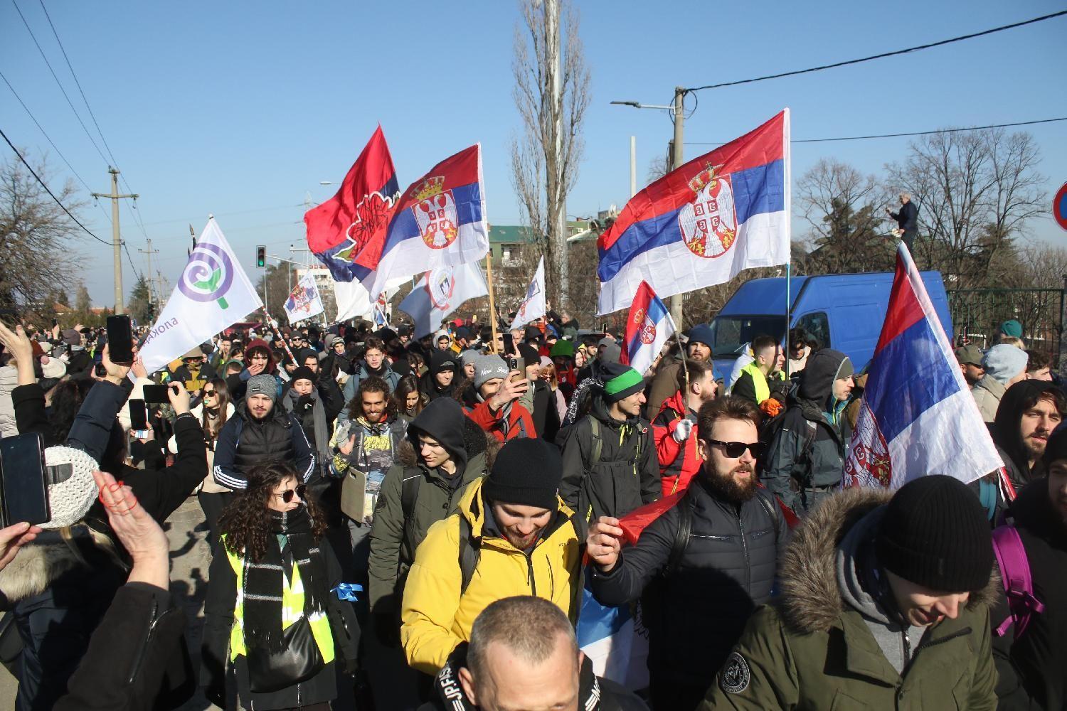 studenti, studentski protest, studenti pešače do kragujevca