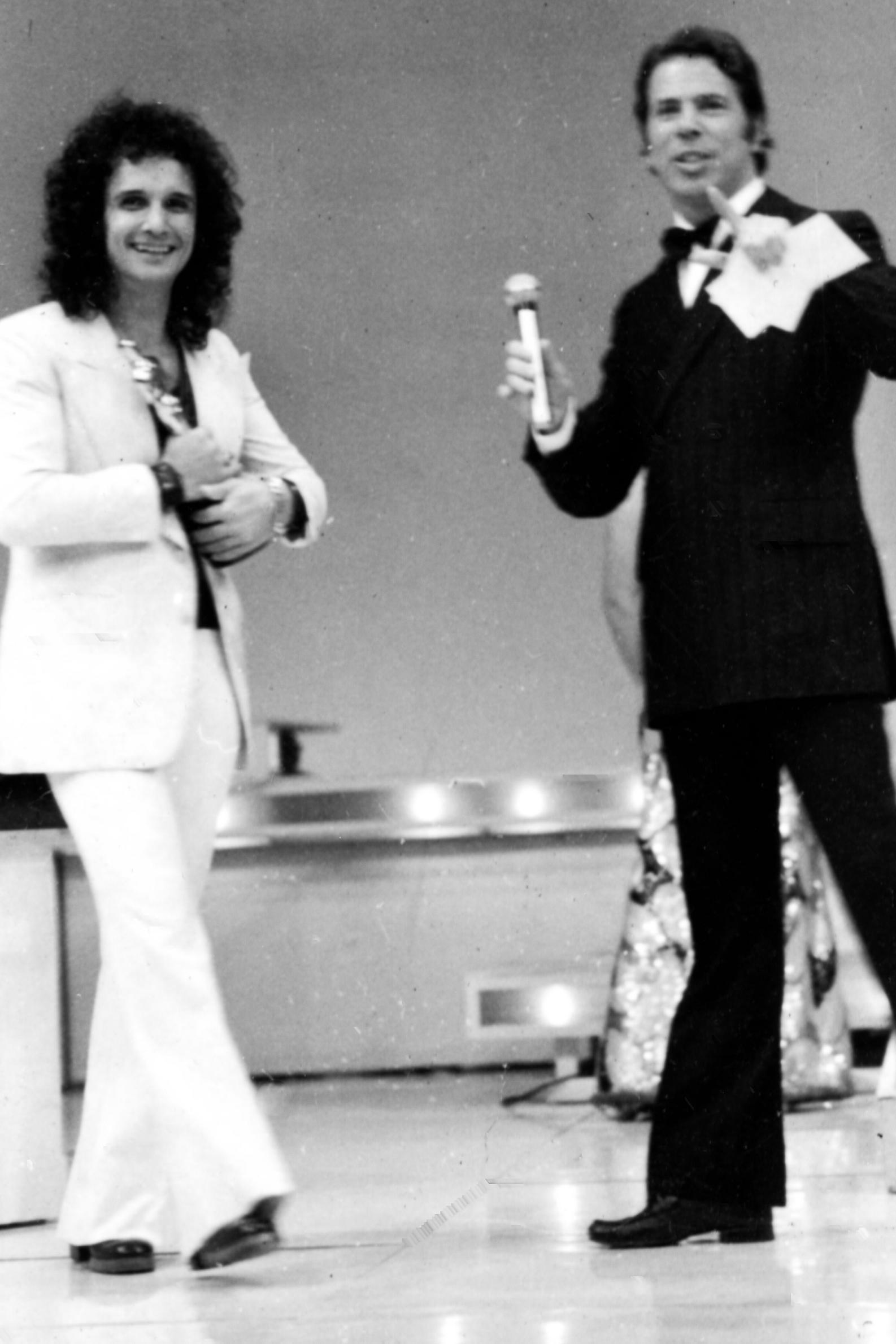 Silvio Santos e Roberto Carlos no Troféu Imprensa, em1973