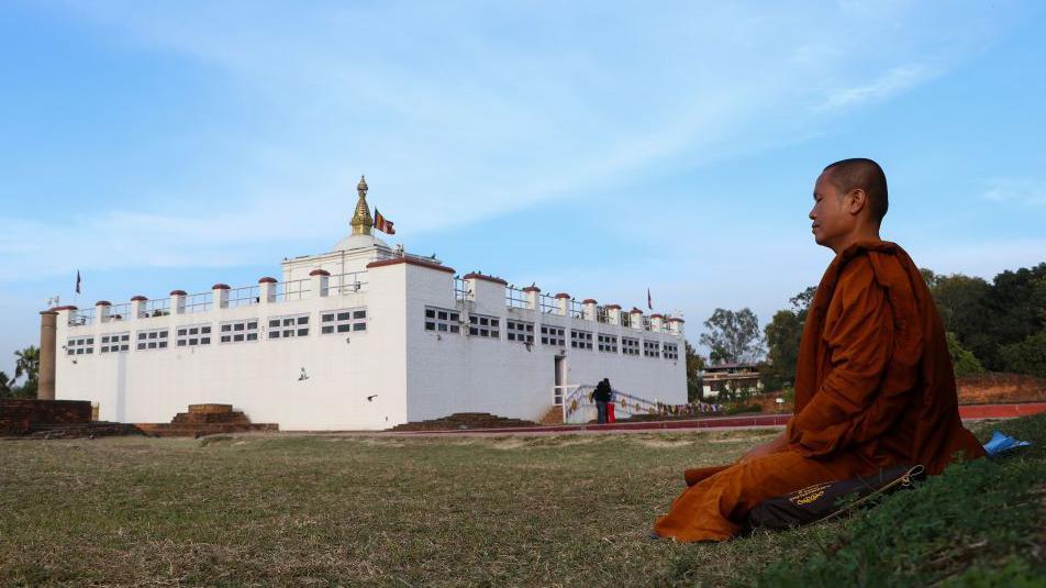 Kuil Mayadevi di Lumbini.