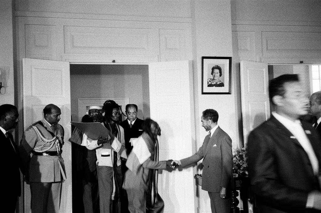 Una delegación rastafari con Hailee Selassie