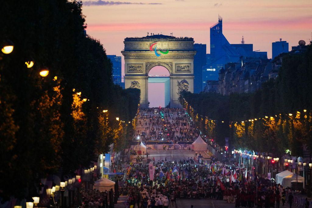 Arco del Triunfo de París. 