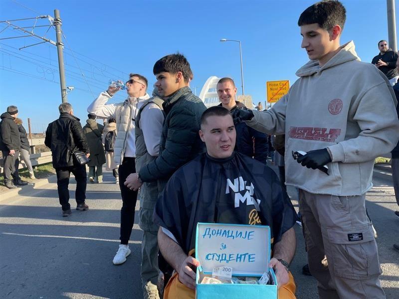 studenti, studentski protest, blokada mostova