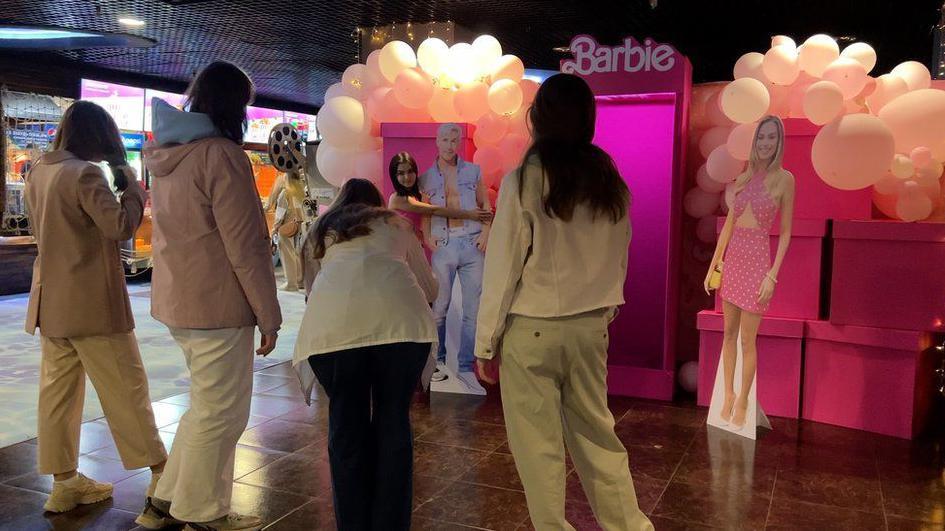 Fila para ver Barbie en Moscú 