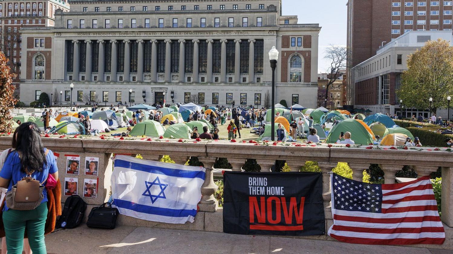احتجاجات ضد الحرب الإسرائيلية على غزة في جامعة كولومبيا في الولايات المتحدة.