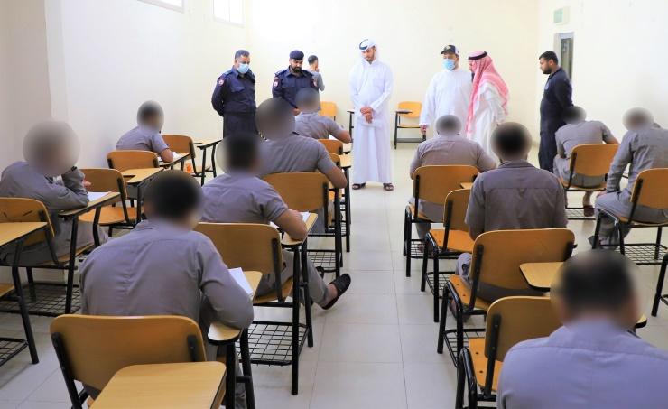 سجناء في سجن جو يكملون دراساتهم في قاعات مخصصة 
