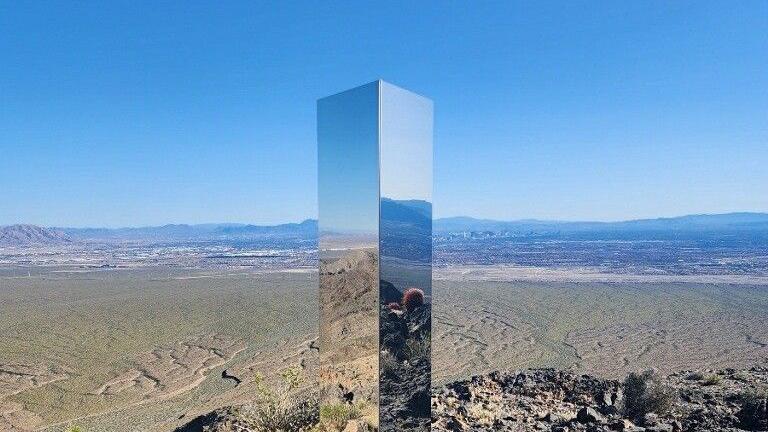 Mystery monolith appears in Nevada desert