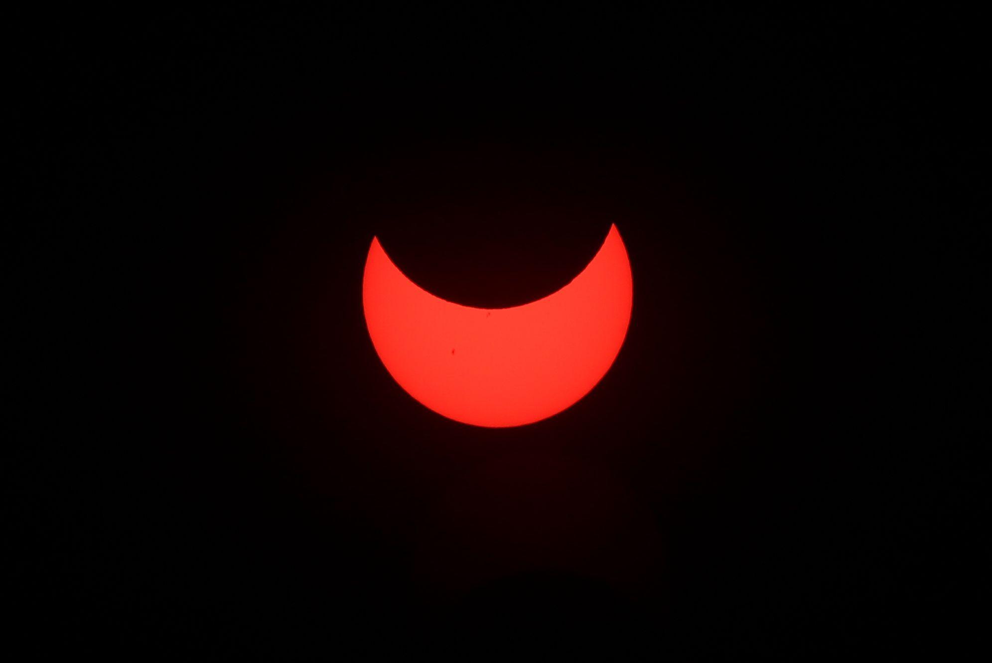 Vista del eclipse desde Tegucigalpa, Honduras. 
