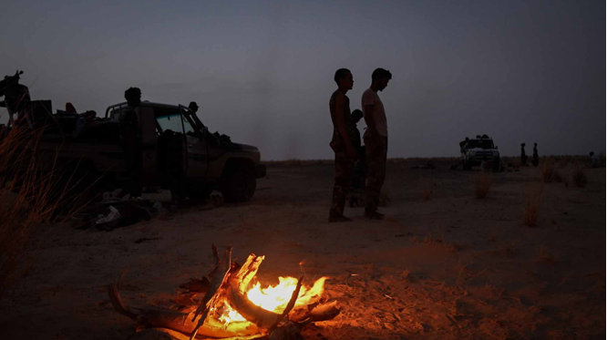 موقد صغير في الصحراء
