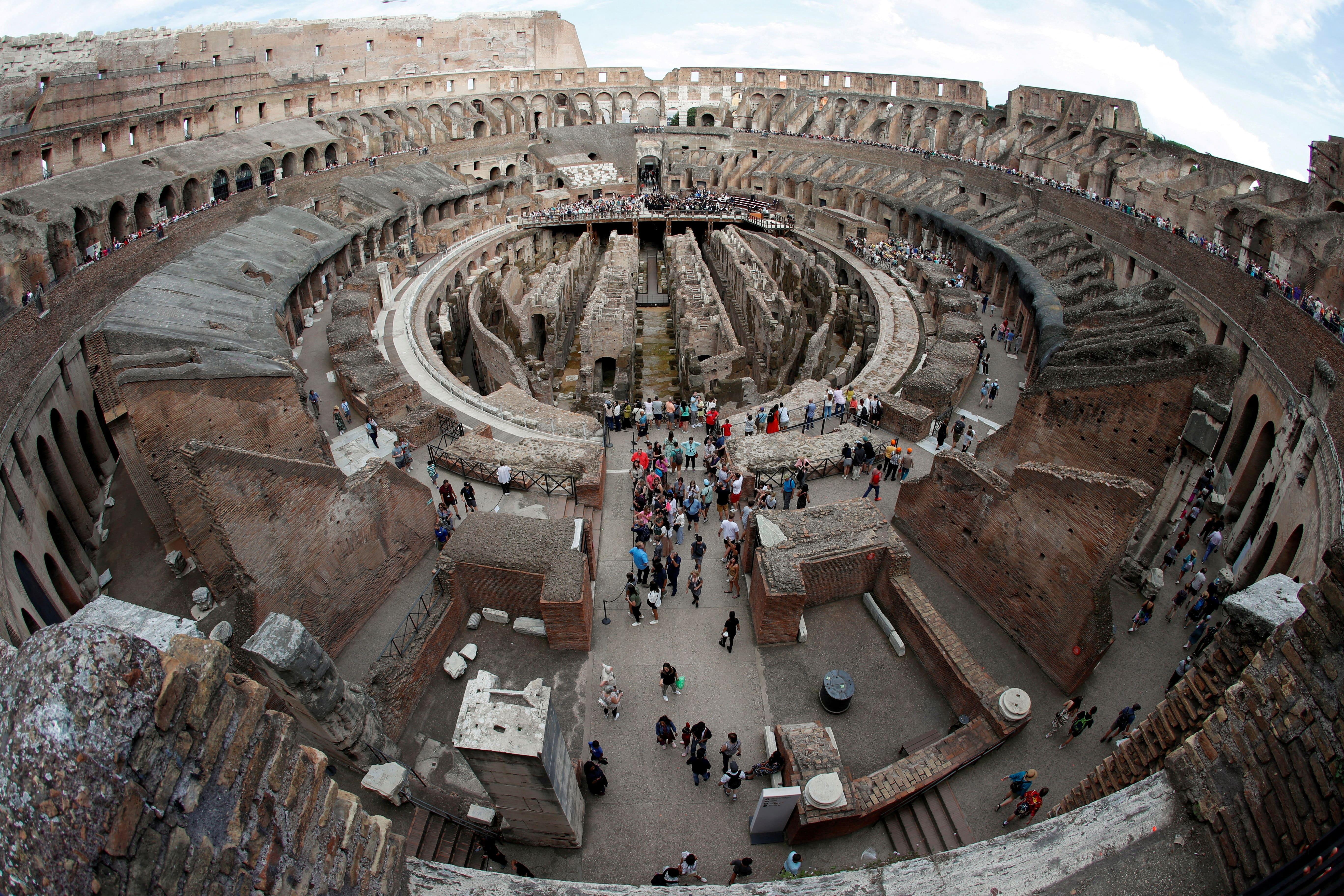 Vista interior del Coliseo de Roma