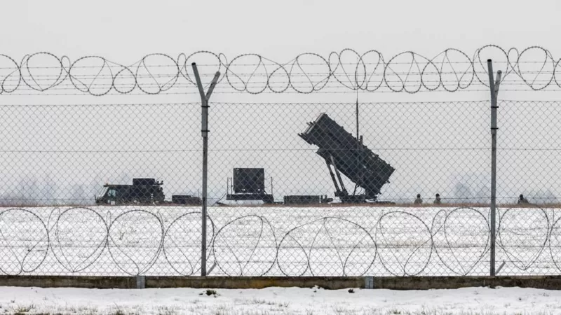 Polonya-Ukrayna sınırındaki Patriot bataryası