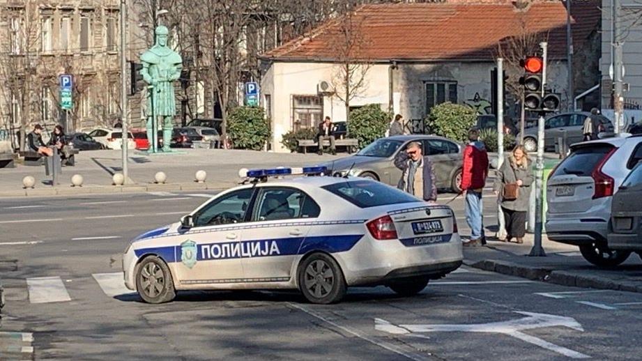 Incident, Beograd, Palmotićeva ulica, policijski automobil