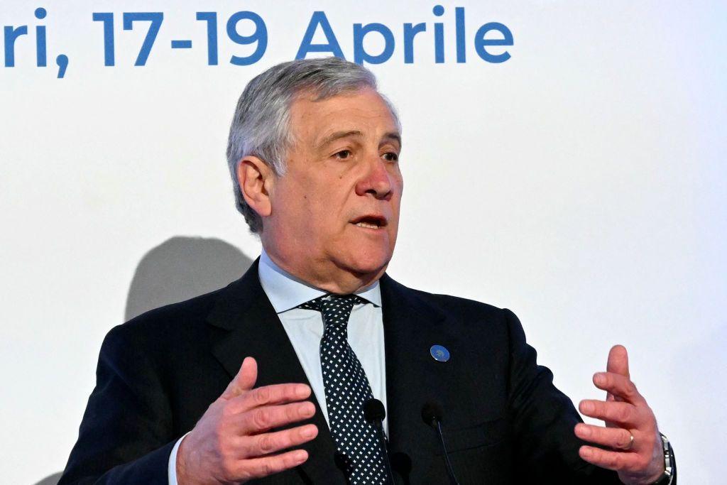 El ministro italiano de Exteriores, Antonio Tajani, en una rueda de prensa durante el G7