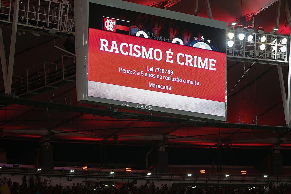 Ação contra o racismo em jogo do Flamengo e Grêmio em 2014