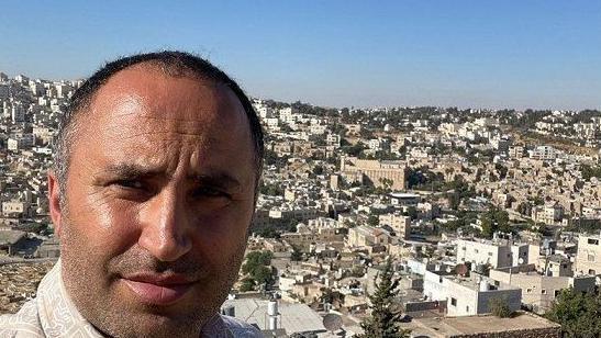 يقول عيسى عمرو إن الفلسطينيين يتعرضون للترهيب